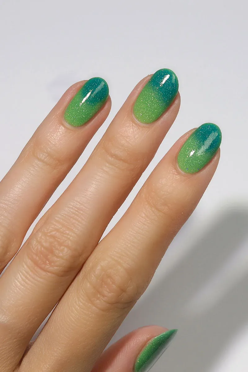 Cirque Colors Magic Meadow nagellack thermal grön