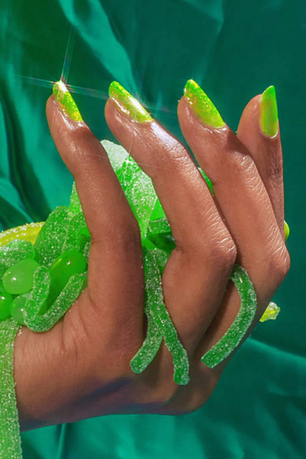 Cirque Colors Sour Punch nagellack lime jelly