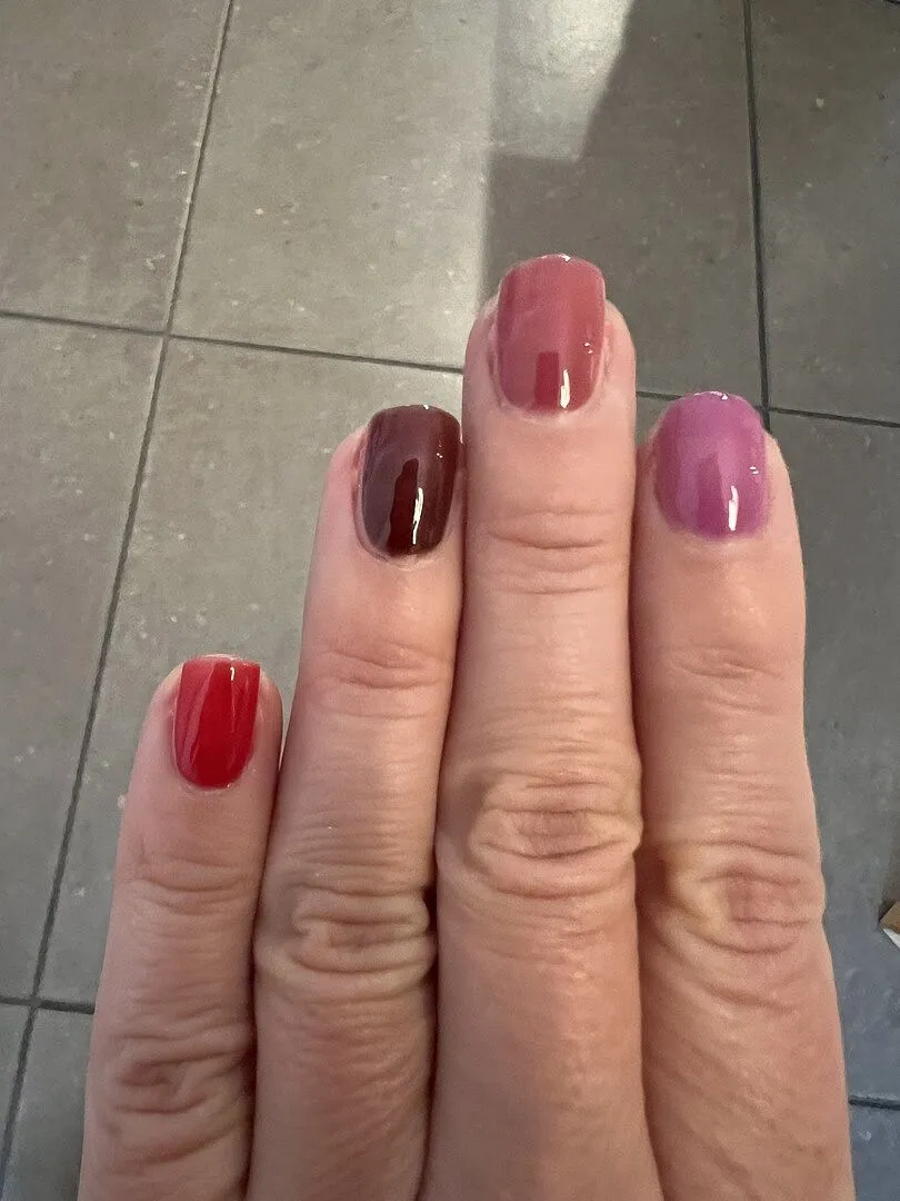 Cirque Colors Bonbon Jelly nagellack körsbärsröd jelly