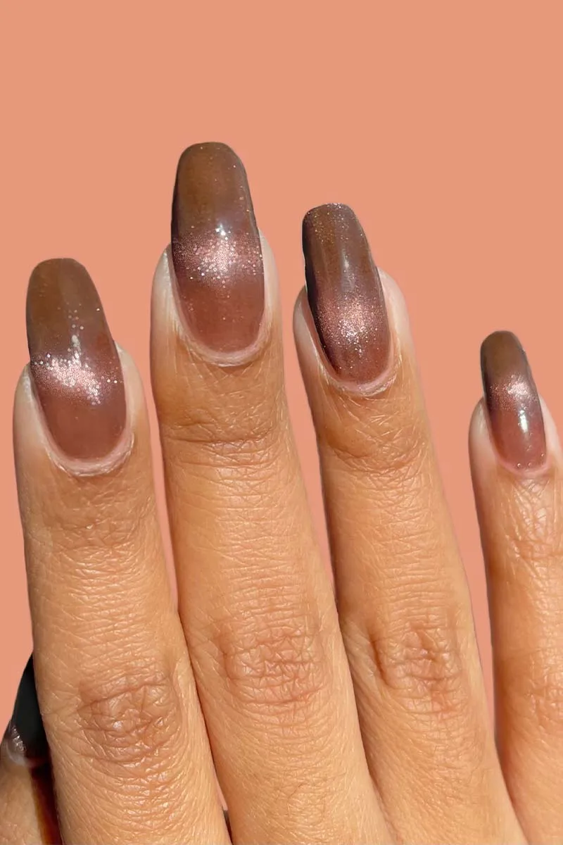 Cirque Colors Lyra nagellack magnetisk taupe