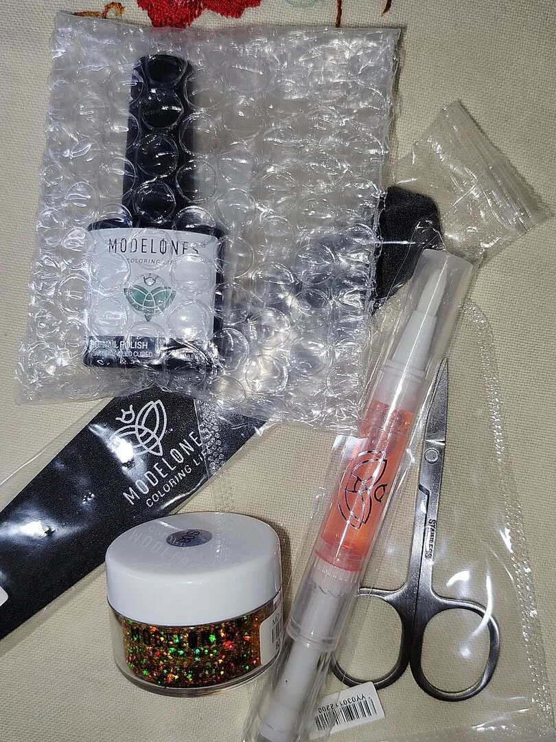 Modelones 2025 Mystery Box nagelkit slumpmässigt urval