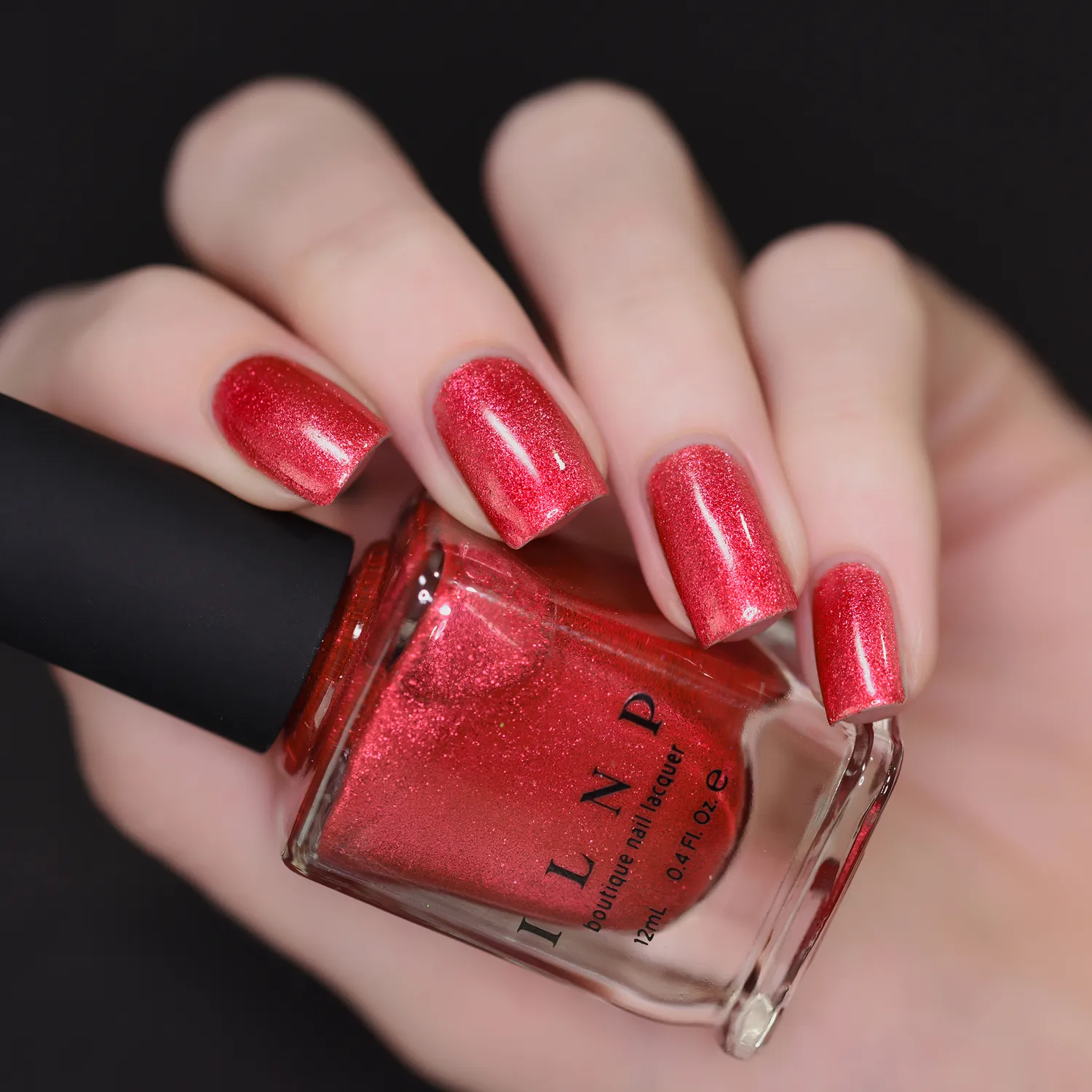 ILNP Love Me Not nagellack röd metallic