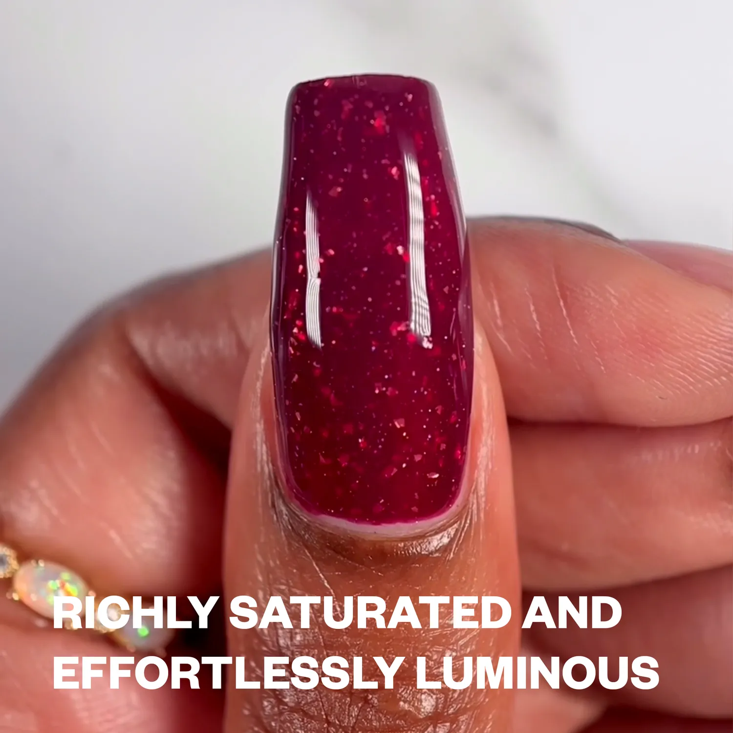ILNP Adaline nagellack bordeaux koppar metallic
