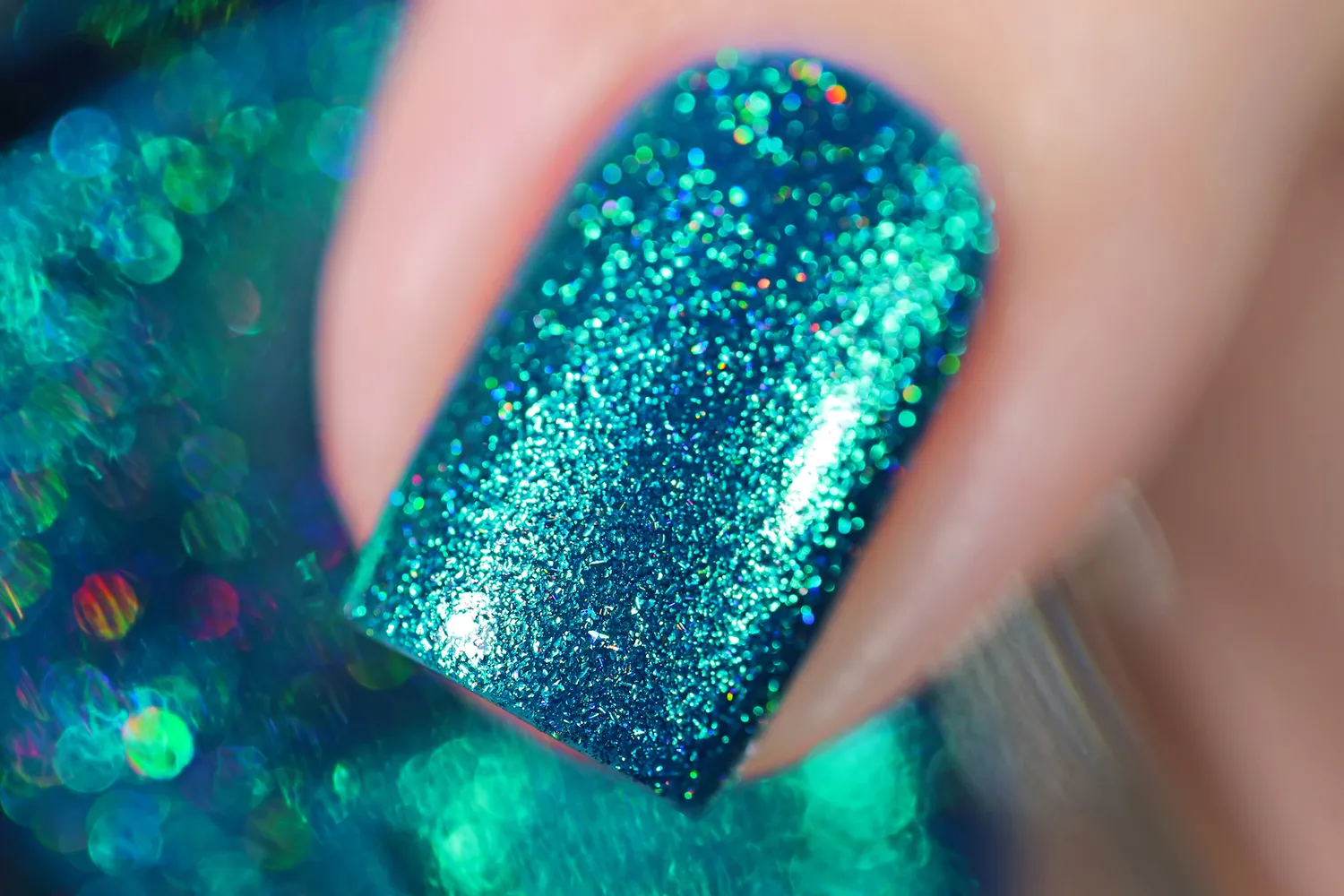 ILNP No Days Off nagellack teal holografiskt