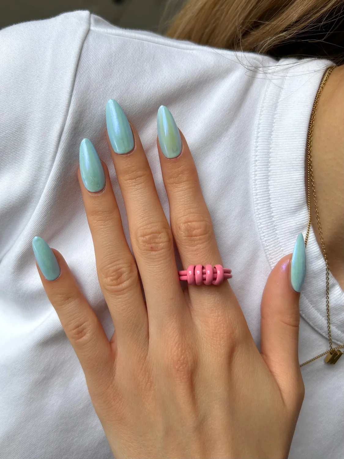 Le Mini Macaron Celestial Blue nagelpuder himmelsblå krom