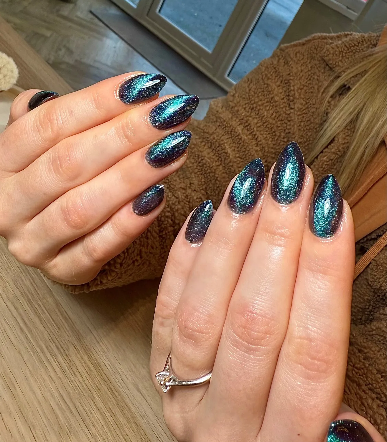 Iz Beauty Pro Colour Holiday Haze IZ616 färggel 4g magnet
