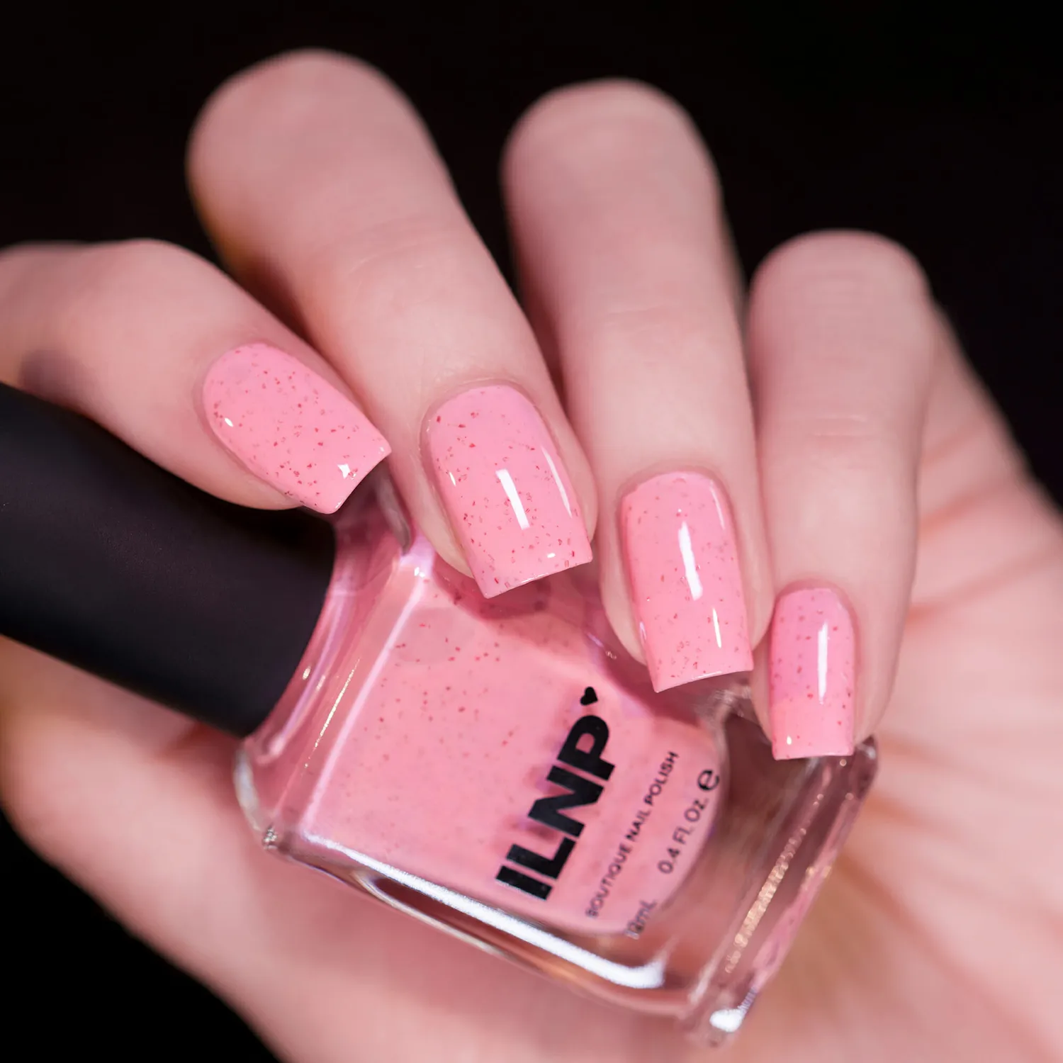 ILNP Strawberry Shake nagellack pastellrosa flakes