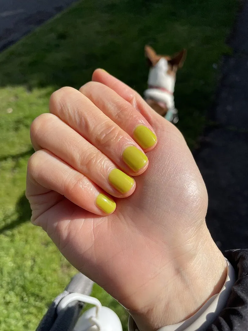 Cirque Colors Star Fruit Jelly nagellack chartreuse jelly