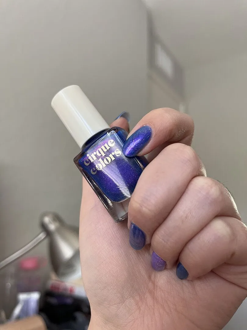 Cirque Colors Heart of Glass nagellack kobolt skimmer
