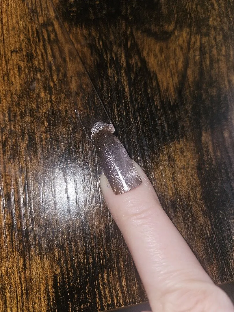 Cirque Colors Lyra nagellack magnetisk taupe