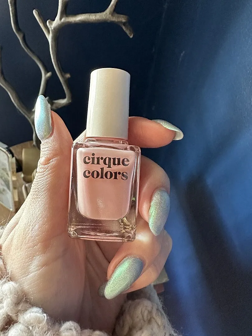 Cirque Colors Chiffon nagellack ljusrosa sheer