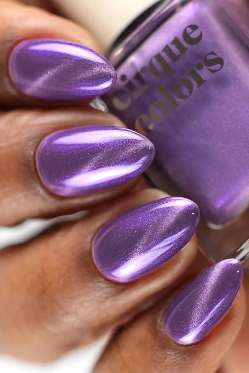 Cirque Colors Under My Umbrella nagellack magnetisk lila