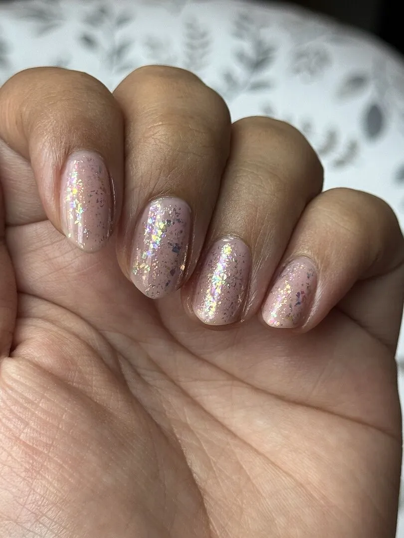 Cirque Colors Georgette nagellack sheer mauve