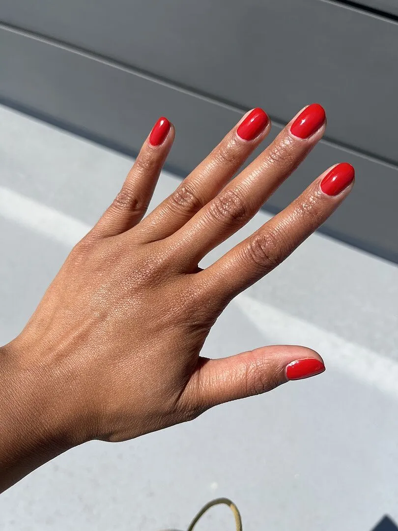 Cirque Colors Toadstool nagellack eldröd crème