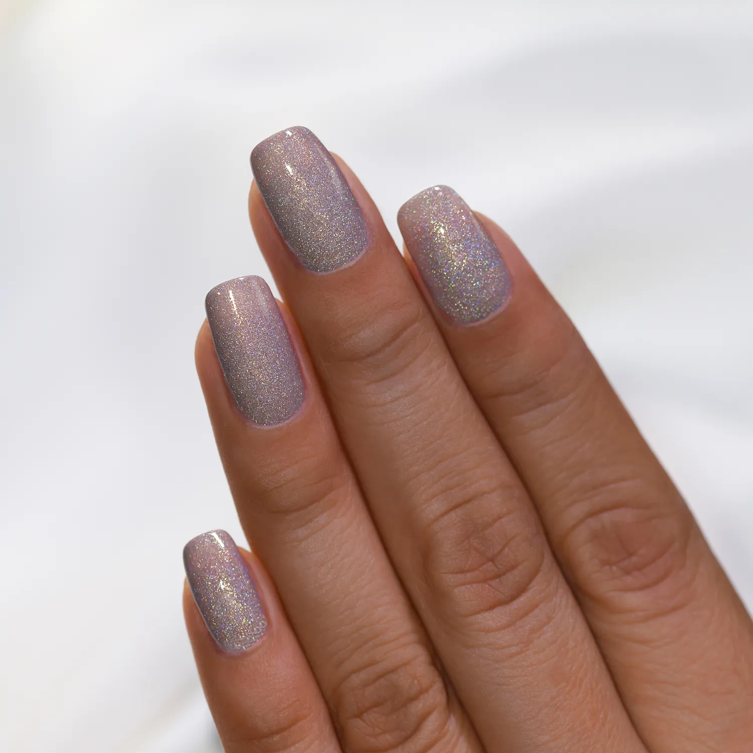 ILNP Ring Bearer nagellack holografisk taupe