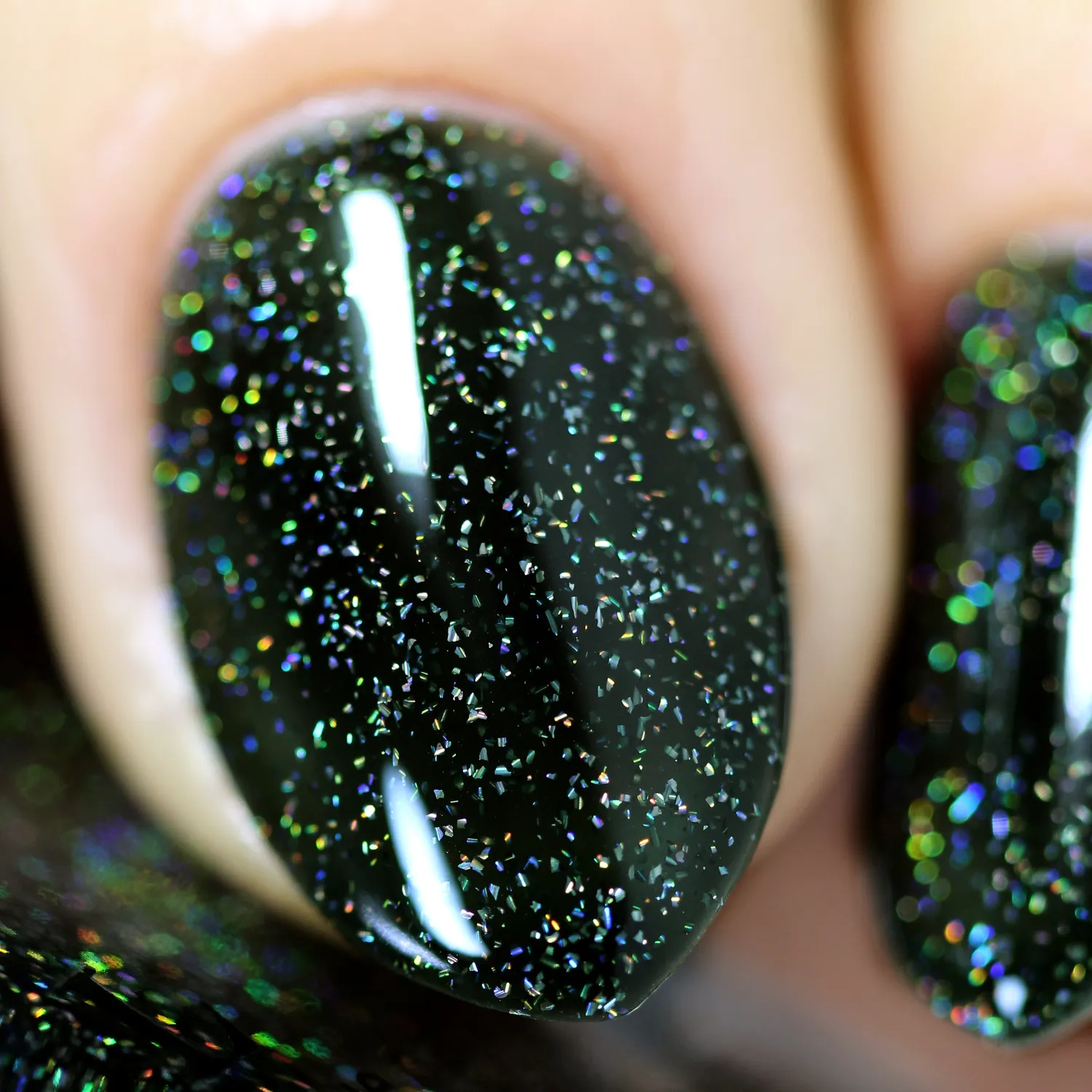 ILNP Tis The Season Holly nagellack mörkgrön holografisk