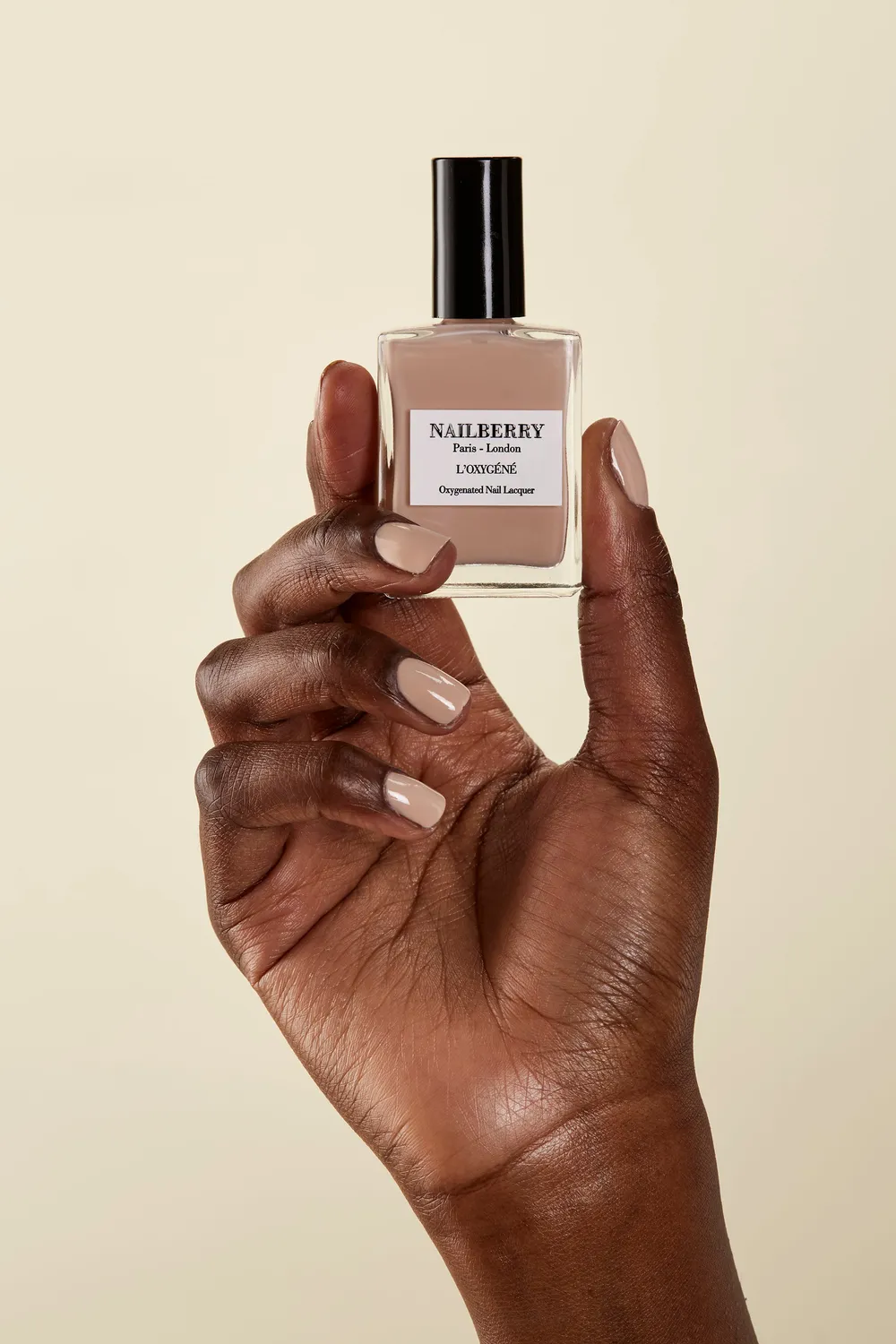 Nailberry Simplicity nagellack 14 ml beige nude täckande