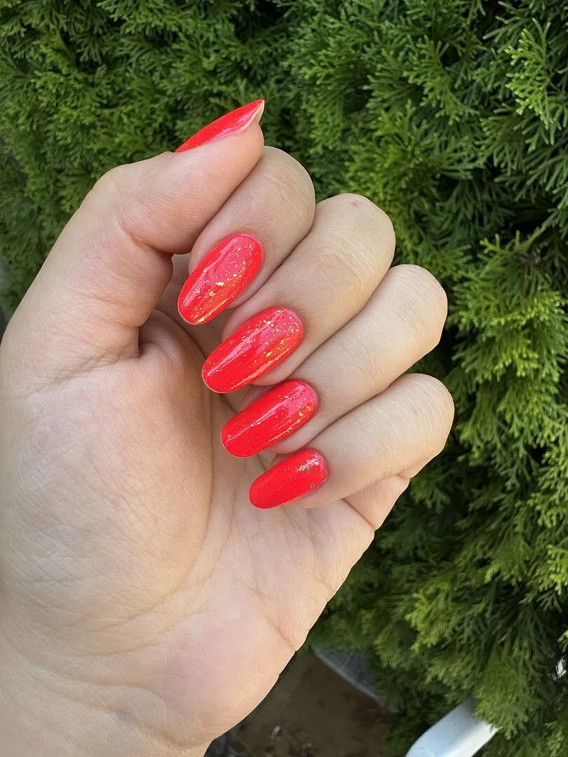Cirque Colors Road Rage nagellack neonröd kräm