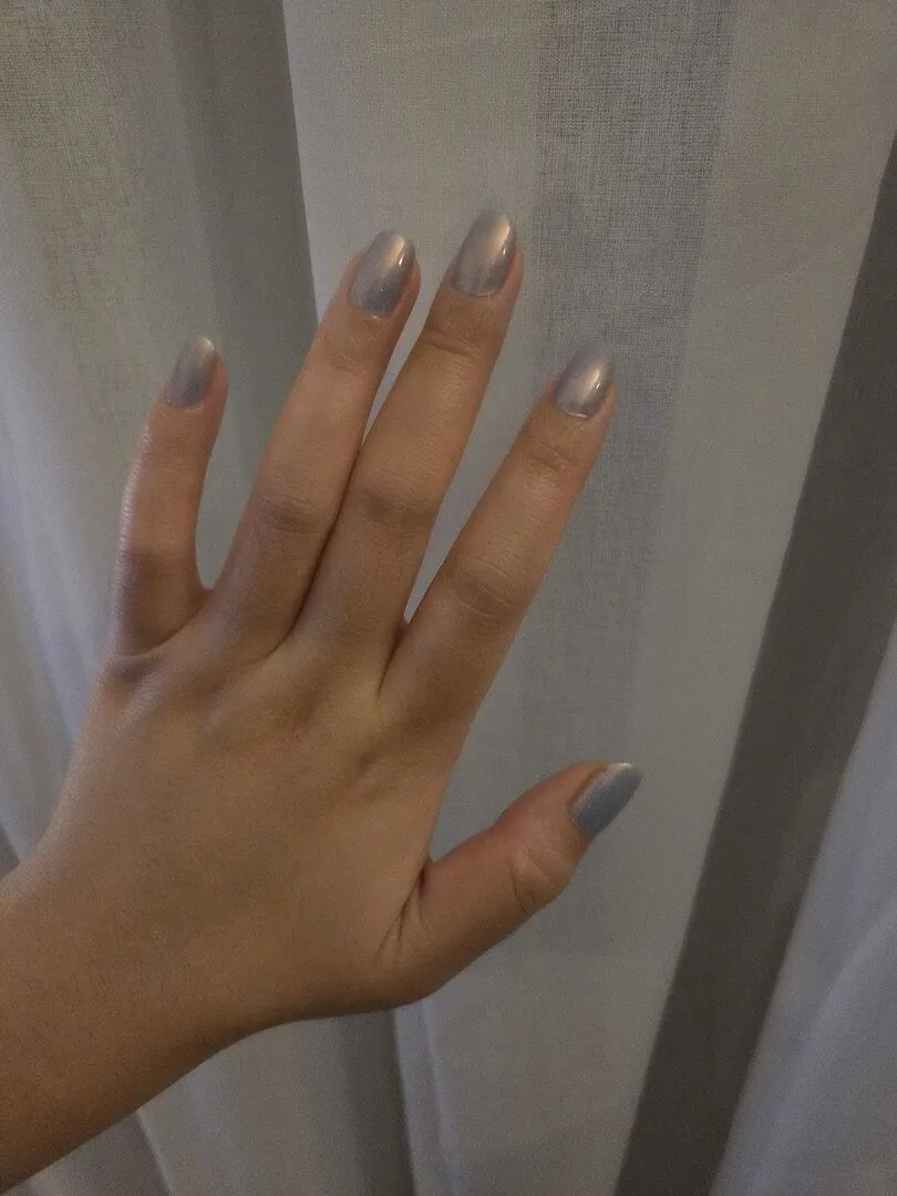 Cirque Colors Hygge nagellack sheer ljusblå kopparskimmer