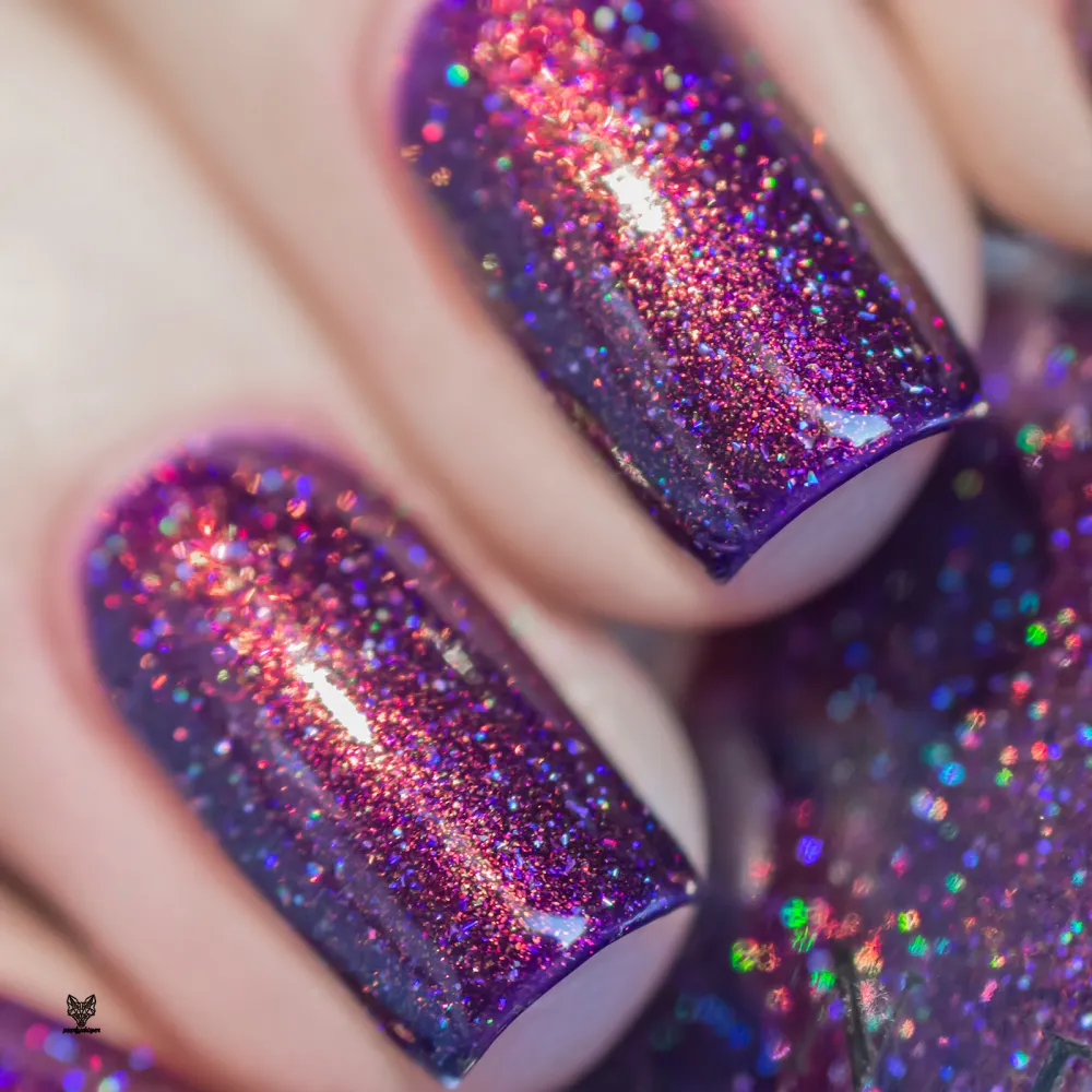 ILNP Ava holografiskt nagellack lila