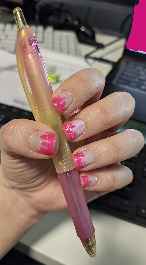 Cirque Colors Ghost Rose nagellack ljusrosa skimmer