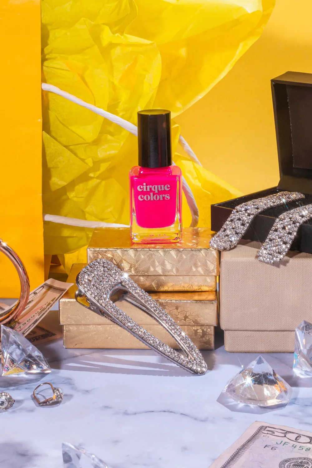 Cirque Colors Retail Therapy nagellack neonrosa satin