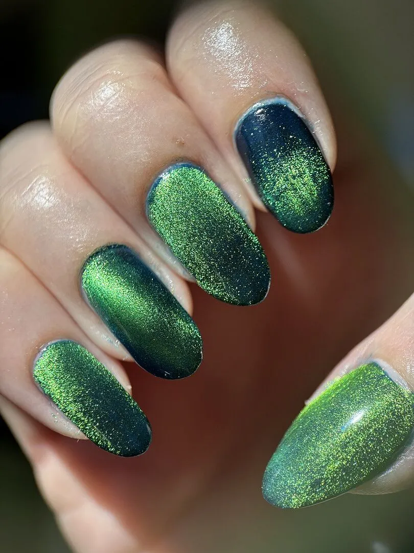 Cirque Colors Mood Ring nagellack magnetisk teal multikrom