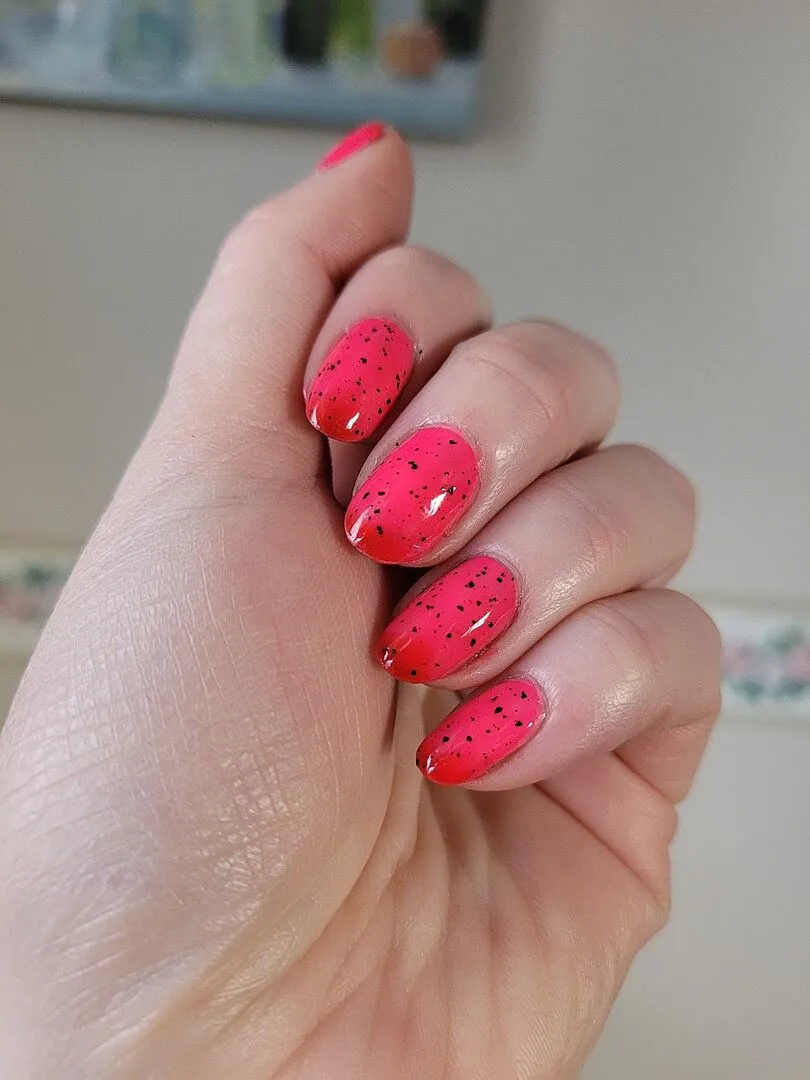 Cirque Colors Mushroom Kingdom nagellack termisk röd