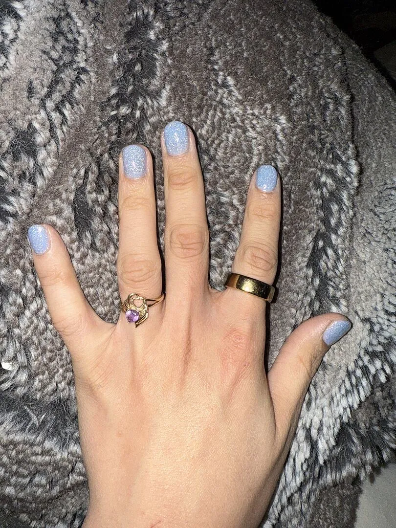 Cirque Colors Morningtide nagellack ljusblå sheer