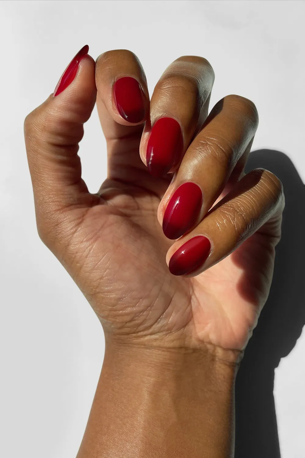 Cirque Colors Rothko Red nagellack thermal kall-varm