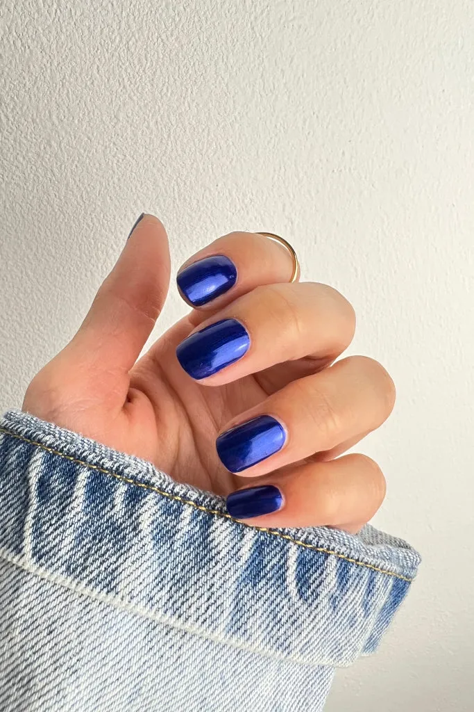 Nailberry Blue Moon nagellack 15 ml metallicblå