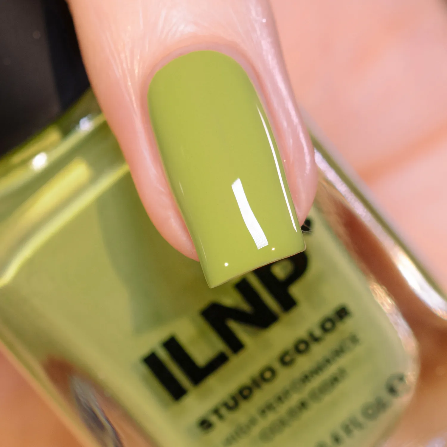 ILNP Pistachio nagellack ljusgrön kräm