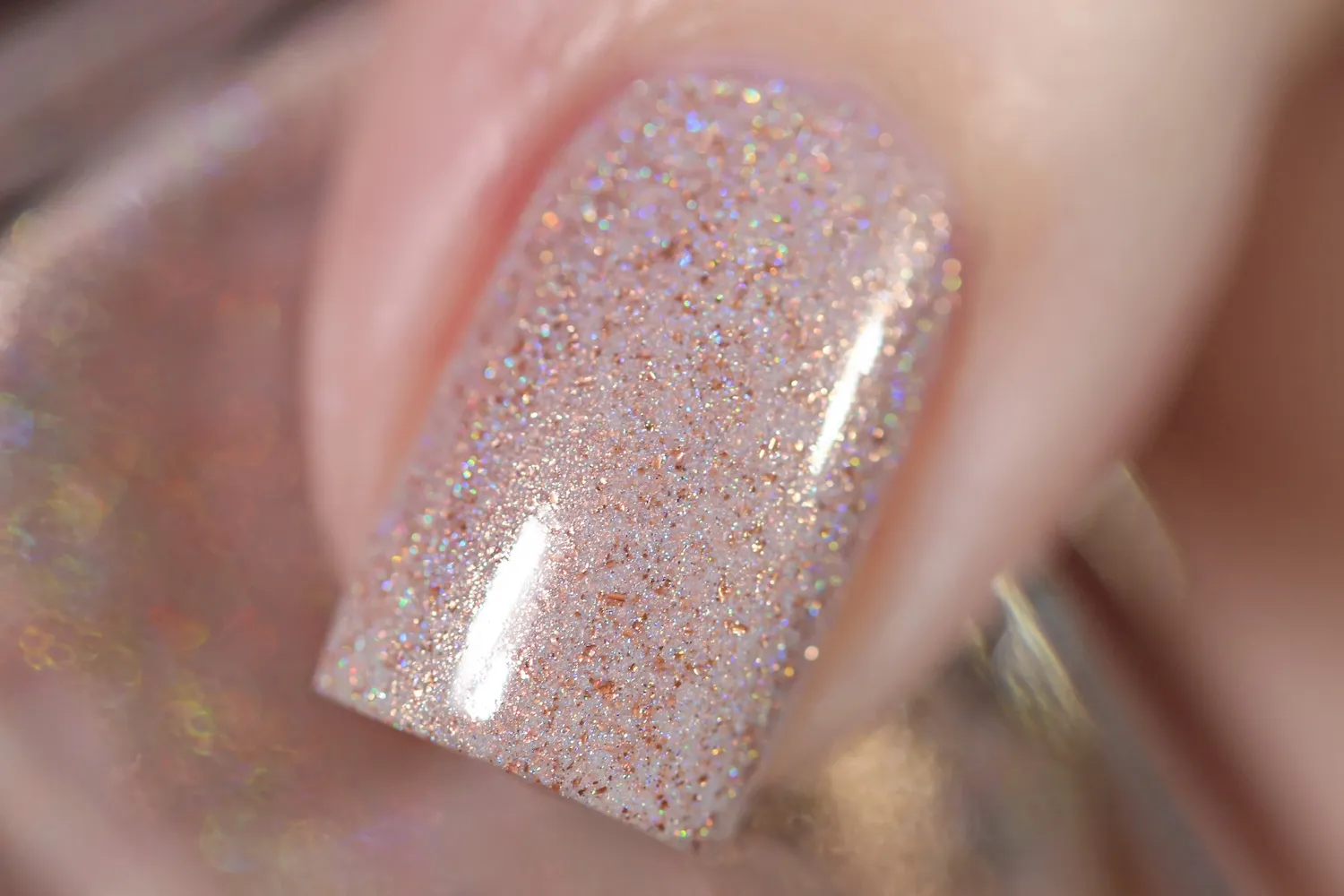 ILNP Hope nagellack café latte beige holografisk