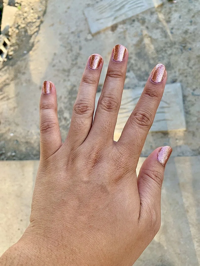 Cirque Colors Halcyon nagellack metalliskt roséguld