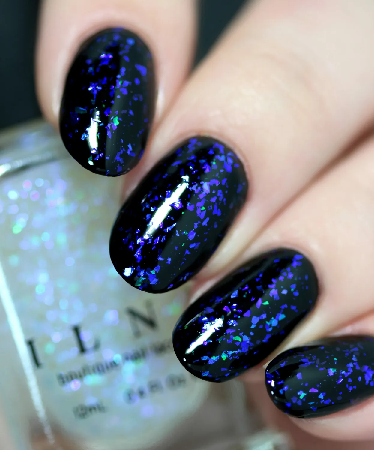 ILNP Spaced Out nagellack topper blå-lila skifte