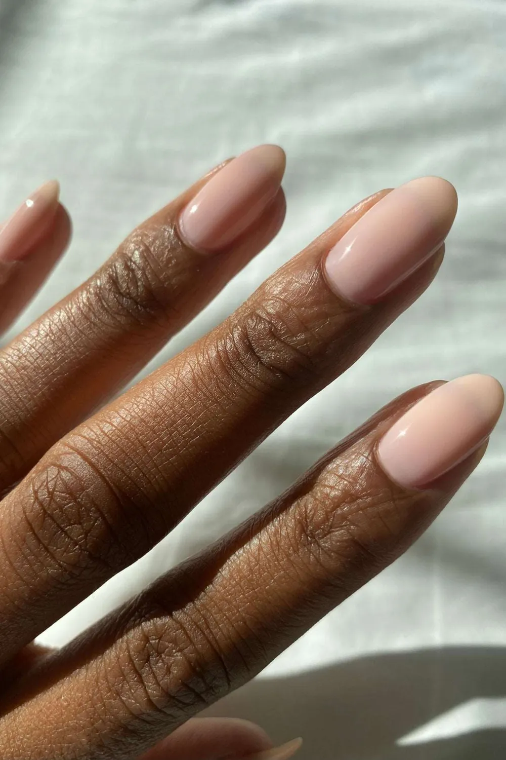 Cirque Colors Chiffon nagellack ljusrosa sheer