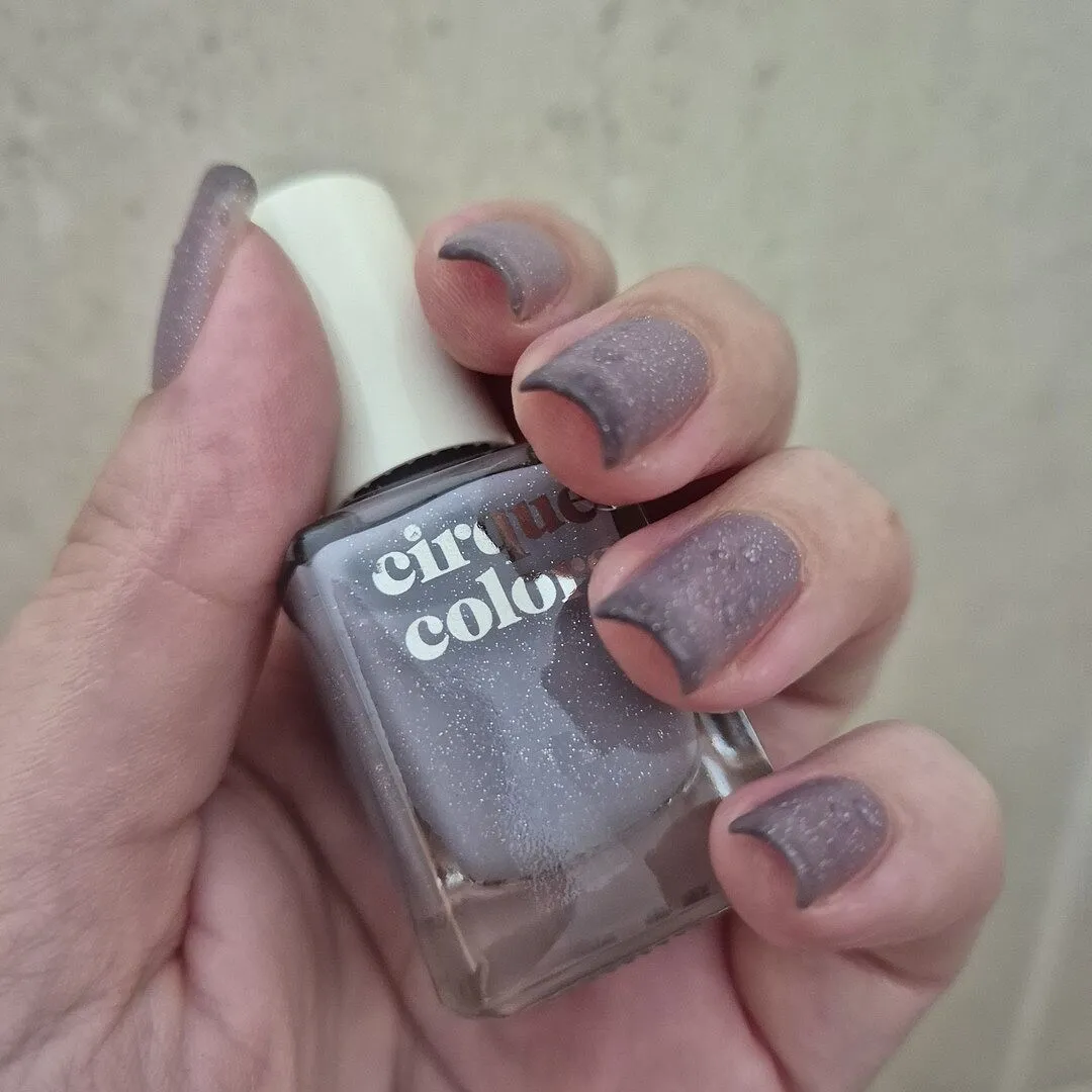 Cirque Colors Witching Hour nagellack termisk svart