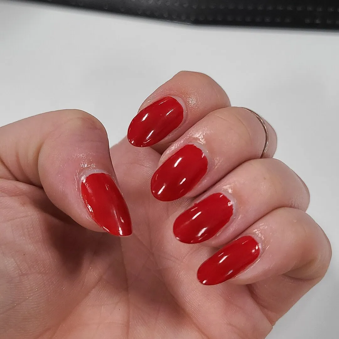 Cirque Colors Toadstool nagellack eldröd crème