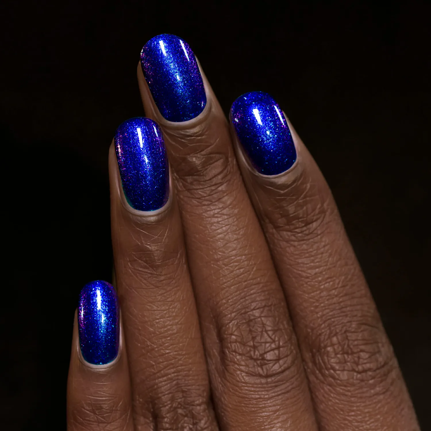 ILNP NYE Last Call nagellack blått skimmer