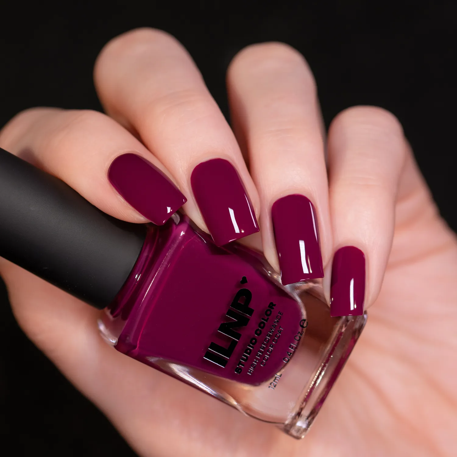 ILNP Love Story Adored nagellack bärröd kräm