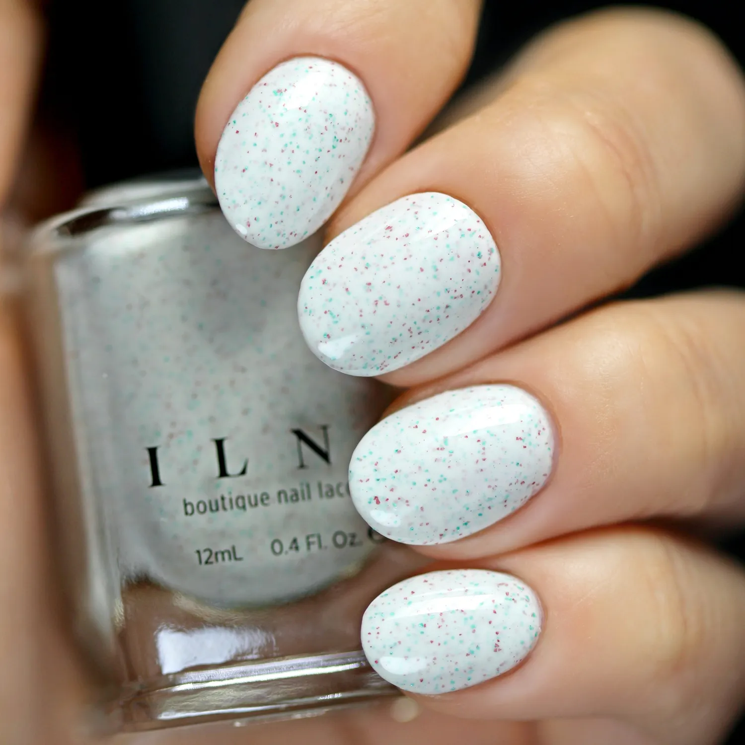 ILNP nagellack Christmas Cookie vit flakig