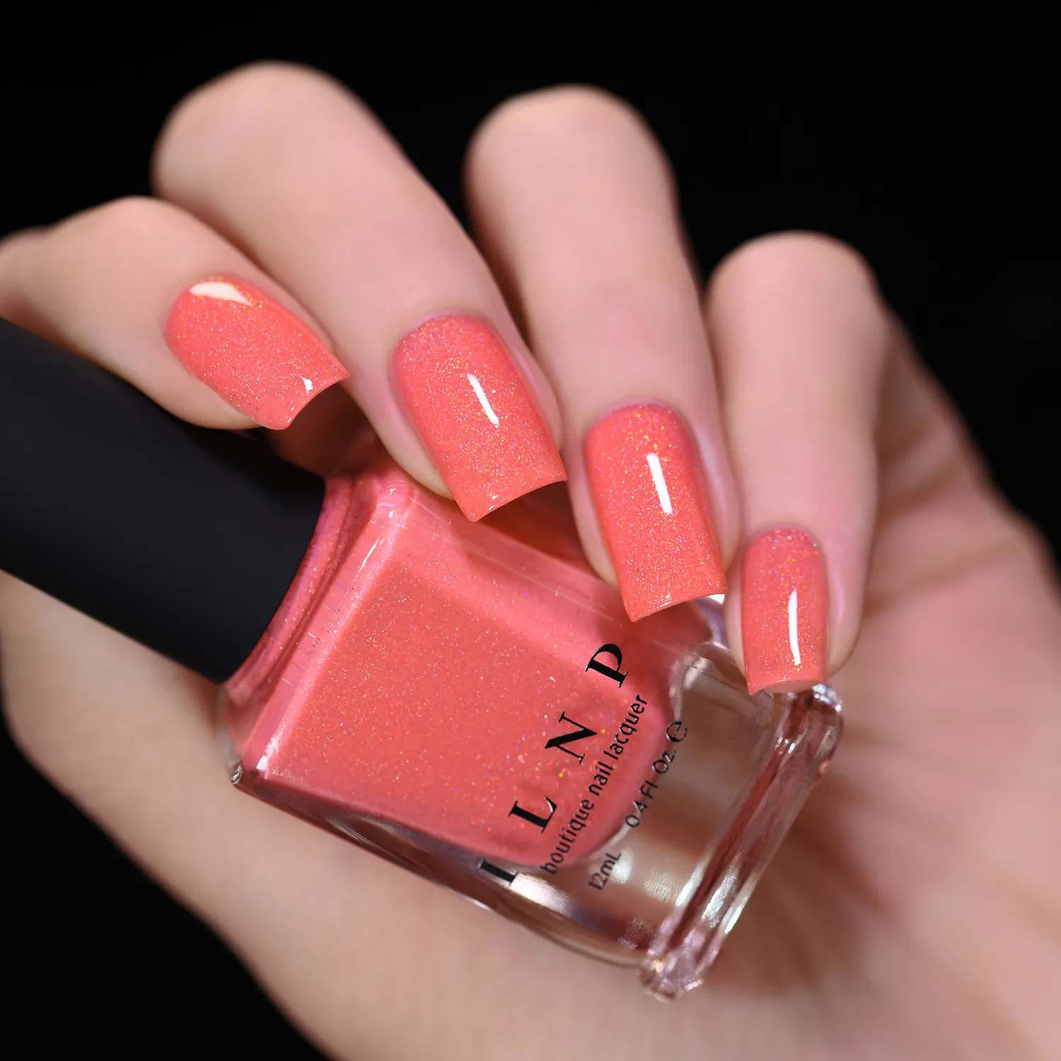ILNP At Sea Riley nagellack korall holografiskt skimmer