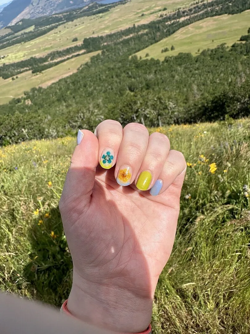 Cirque Colors Star Fruit Jelly nagellack chartreuse jelly