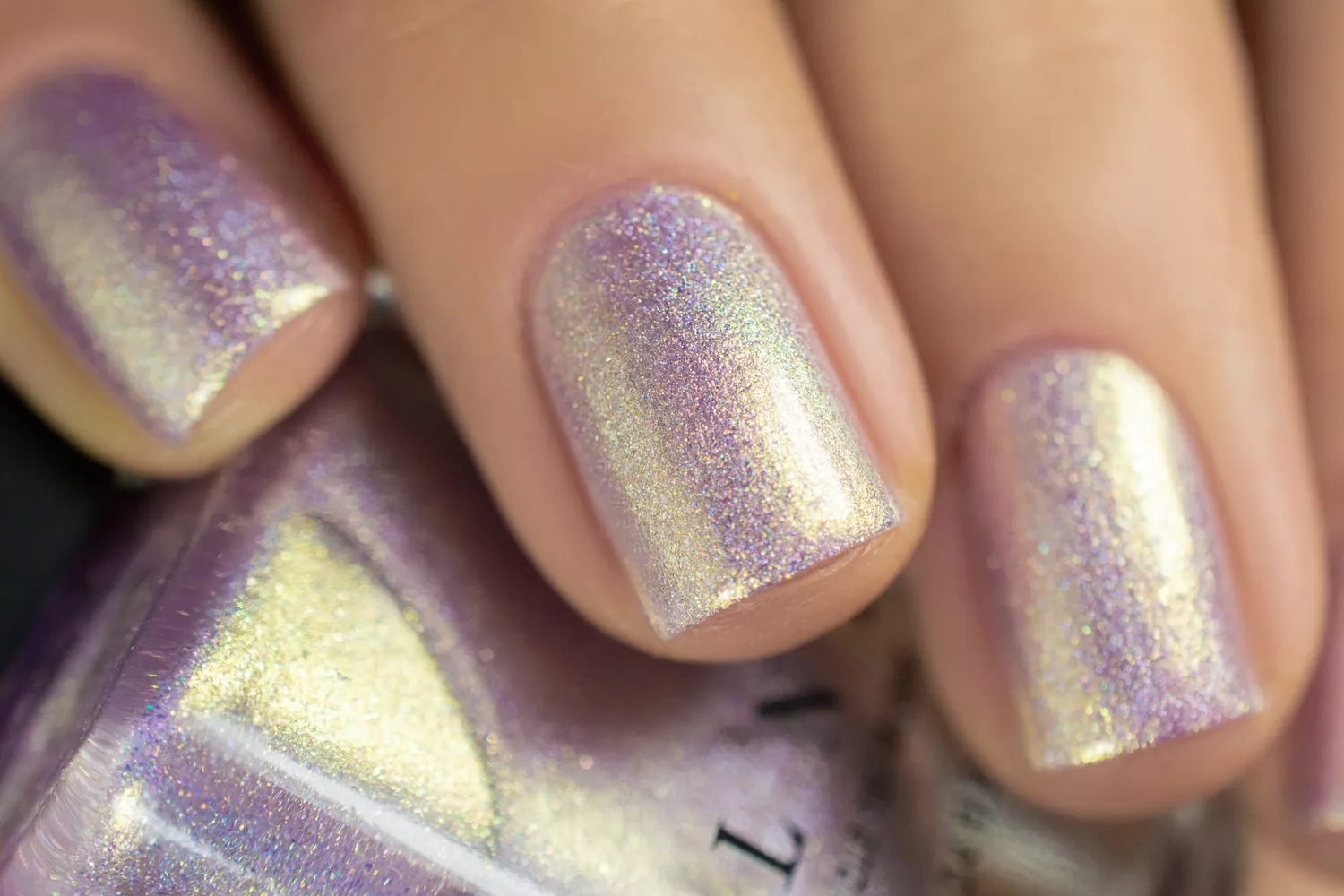 ILNP In The Clouds nagellack lila holo