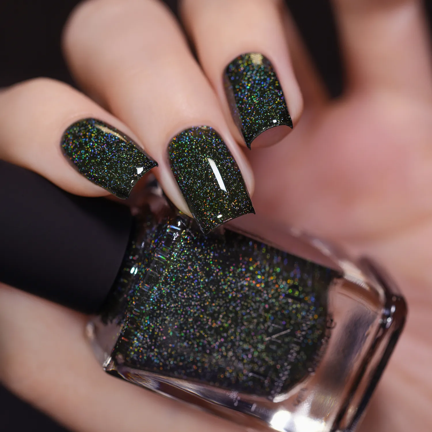 ILNP Tis The Season Holly nagellack mörkgrön holografisk