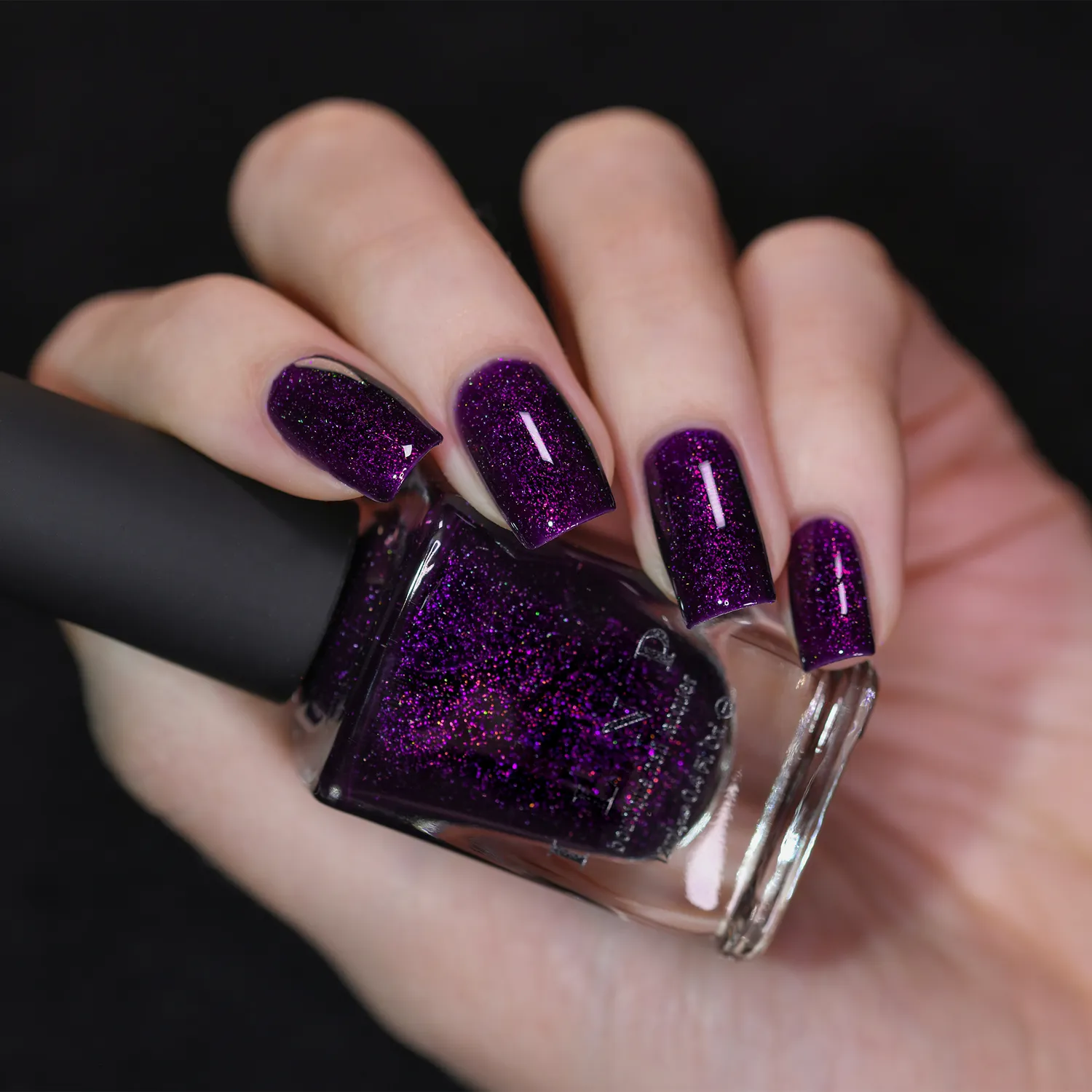 ILNP At Midnight Guest List nagellack holografisk lila