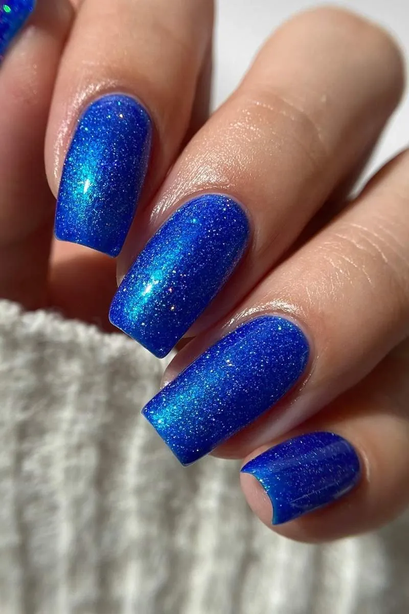 Cirque Colors Aerial Act nagellack koboltblå shimmer