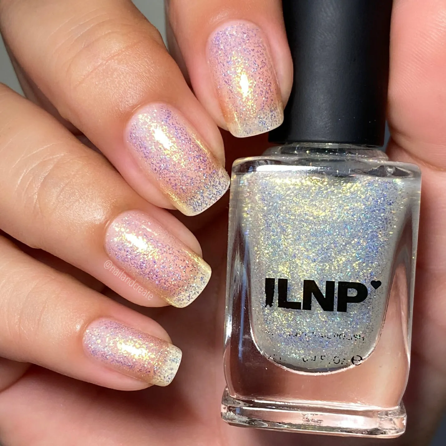 ILNP Golden Hour Horizon nagellack guldskimmer