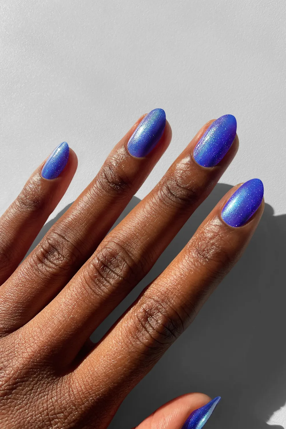 Cirque Colors REM nagellack mörkblå shimmer