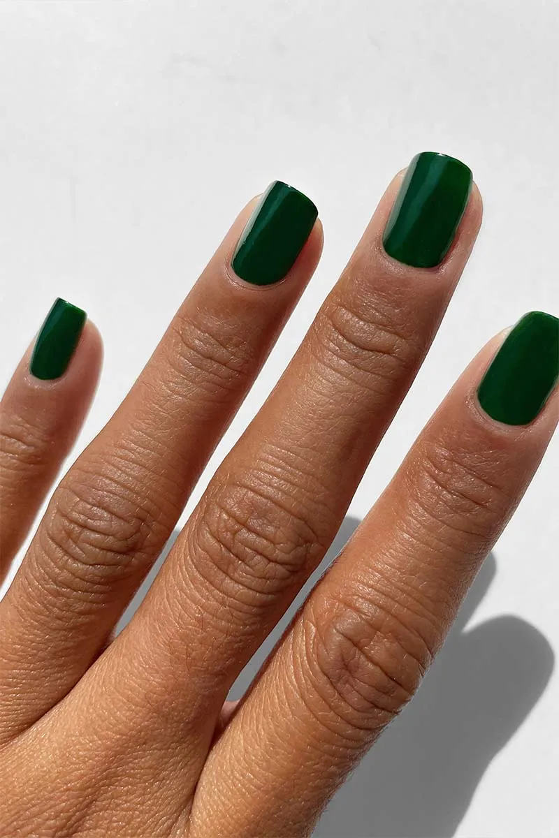 Cirque Colors McKittrick nagellack mörkgrön crème